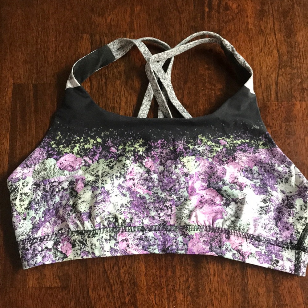Lululemon women’s energy bra size 8